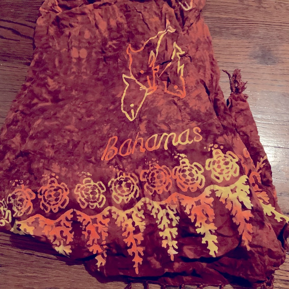 Bahamas sarong. One size fits all.